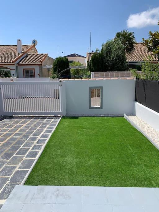 אל ורגר Mediterranean Breeze Beach House מראה חיצוני תמונה